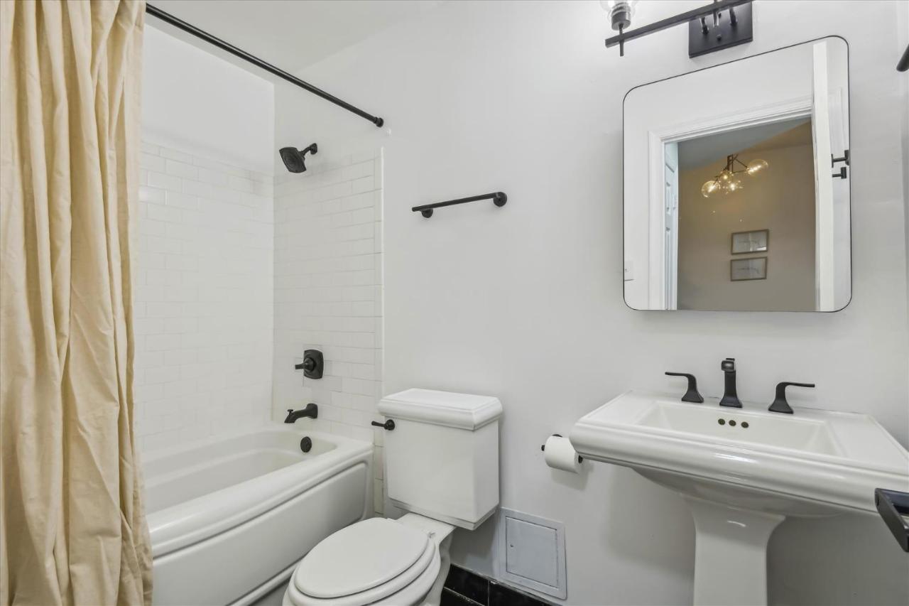 Downtown, Cozy And Perfectly Decorated Apartment Baltimore Exterior photo